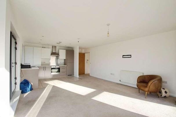 Kitchener House, Warwick Road, West Drayton, UB7 - Photo 1