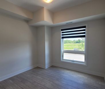 For Lease - 10 Culinary Lane Unit# 111, Barrie, Ontario - Photo 2