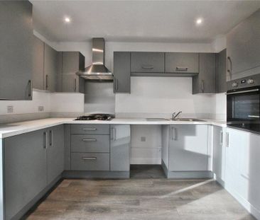 3 bedroom detached house to rent - Photo 6