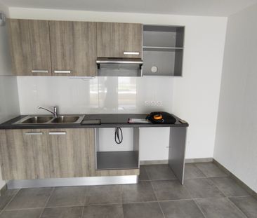 Location Appartement 3 pièces 61m² - Photo 2