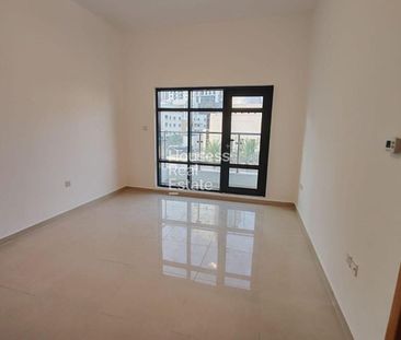 4 Bed plus Maid | Spacious Layout | Closed Kitchen - Photo 3