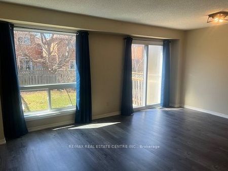 For Lease - 5014 Mariner Court, Mississauga, Ontario - Photo 2