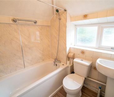 3 bedroom semi-detached house to rent - Photo 2