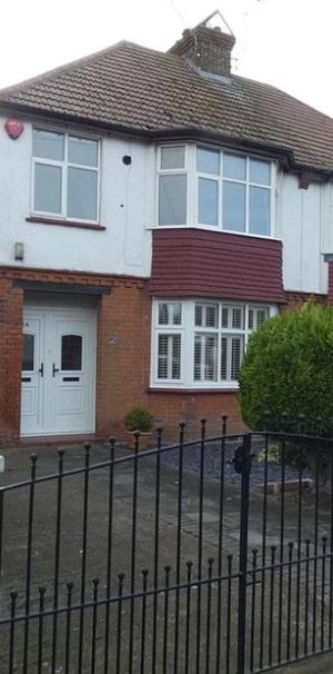 Lindenthorpe Road, Broadstairs, CT10 1BQ, Kent - Photo 1