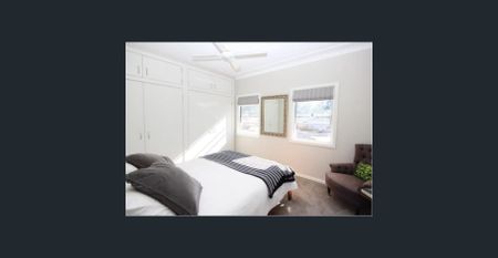 Spacious 3-Bedroom House - Photo 4