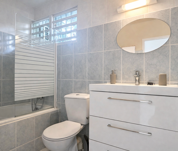 Location Maison 5 pièces 102m² PETIT BOURG 97170 - Photo 6