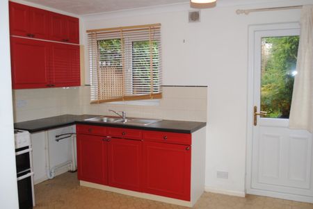 2 bedroom House - Hanover Walk, Hatfield - Photo 4