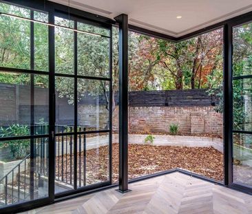 3 Bedroom Apartment To Let - Photo 1