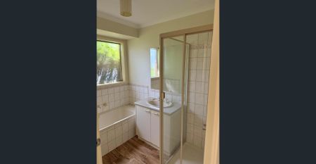 Spacious 3-Bedroom Home in Prime Shepparton Location. - Photo 5