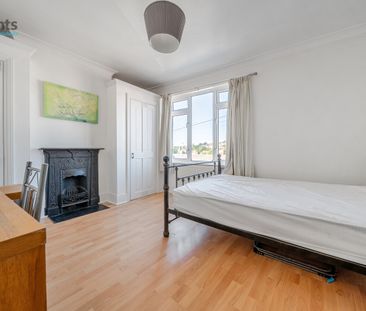 4 bedroom terraced house to rent - Photo 3