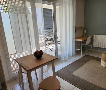 EXCLUSIVITE SUR AVIGNON - LOCATION STUDIO MEUBLE de 23m² avec terra... - Photo 4