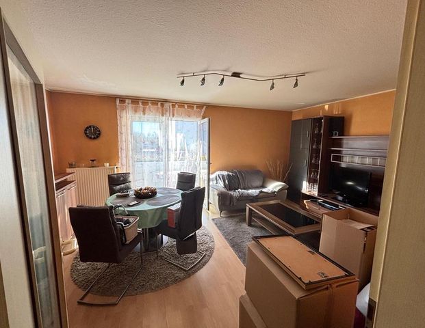 2-Zimmer-Wohnung MIT EINBAUKÜCHE und STELLPLATZ ab sofort! - Foto 1