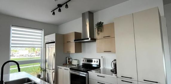 Grand 4-1/2 à louer à Beloeil avec beaucoup d'inclusions - Photo 2