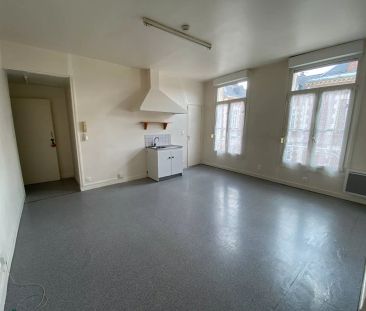 Appartement 1 pièce à louer - Centre-ville de Saint Quentin - Photo 1