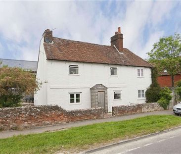 Delightful two bedroom cottage to rent, in the charming village of Bentley - Photo 3