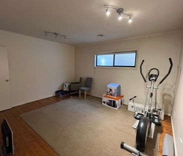 3 Bedroom Townhouse - Photo 5