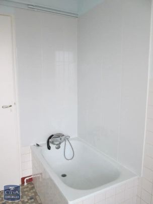 Appartement à louer 4 pièces 64.31m² - Photo 1