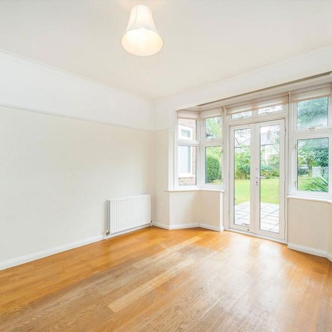 4 bedroom semi-detached house to rent - Photo 1