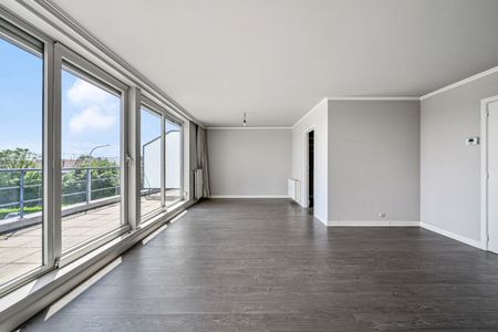 Appartement te huur in Kortrijk - Photo 2