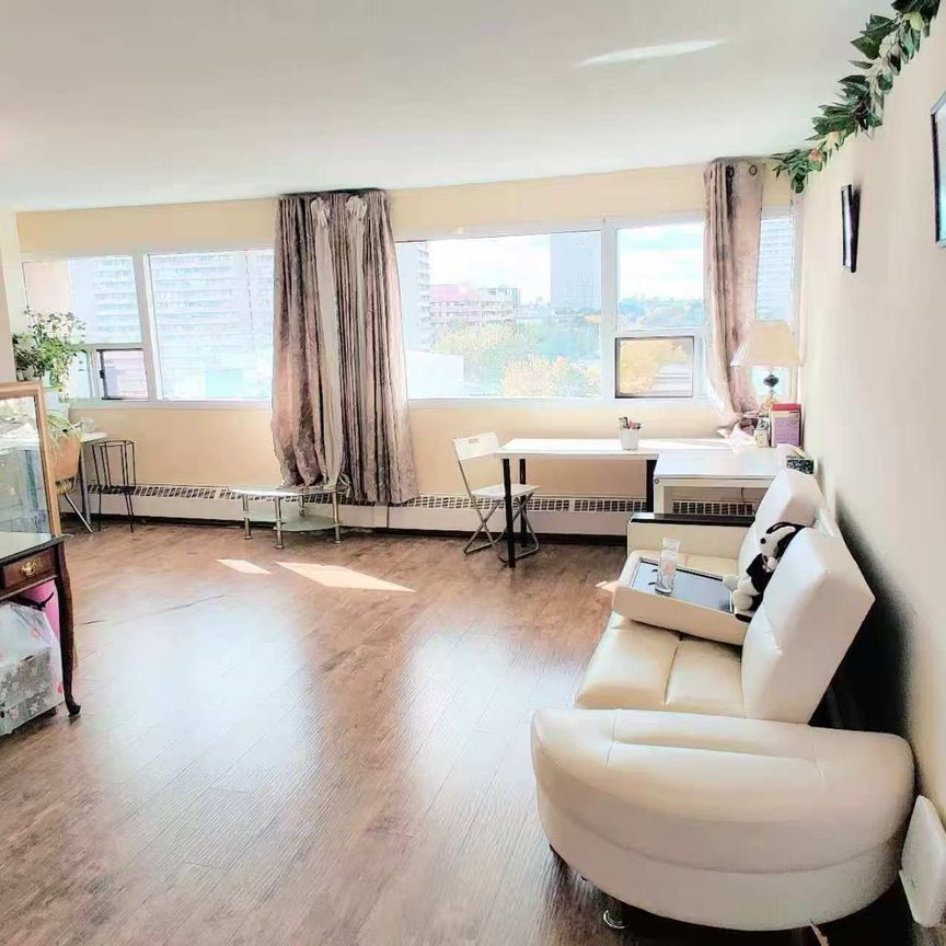 For Lease - 100 Leeward Glenway Unit# 806, Toronto, Ontario - Photo 1