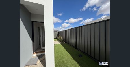 BRAND NEW - Family Townhouse - Photo 5