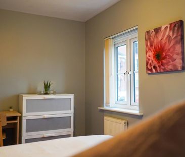 3 bedroom terraced house to rent - Photo 5