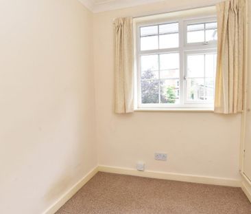 3 bedroom end of terrace house to rent - Photo 5