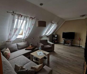 familienfreundliche 4-Raum-Wohnung mit Dachterrasse im ländlichen Grün - Photo 1