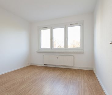 Sehr schön: 2 Bäder, 3 Zimmer, Küche mit Fenster und großer Abstell... - Foto 4