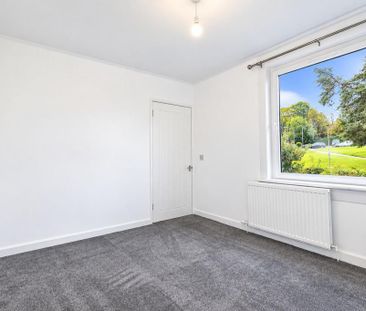 4 bedroom semi-detached house to rent - Photo 4