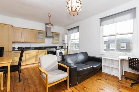 Top floor 3 bedroom property with roof terrace located close to Northern Line - Photo 5