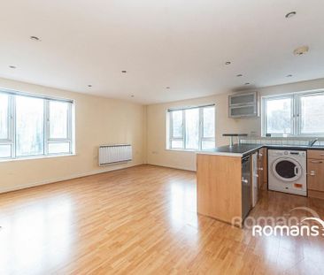 2 bedroom flat to rent - Photo 2