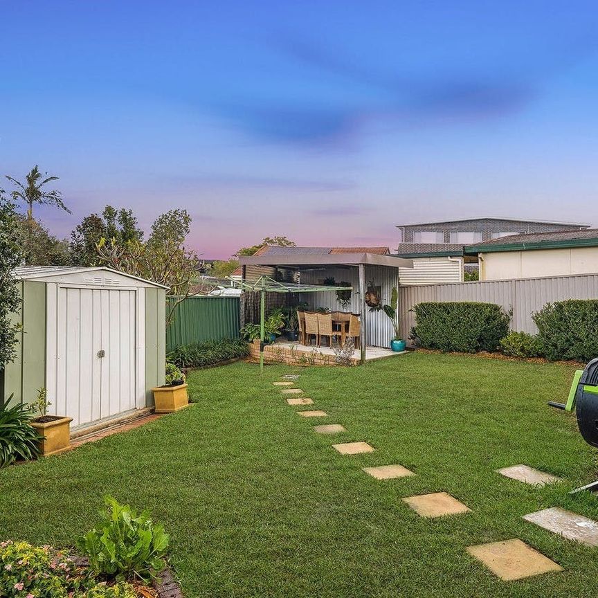 SPACIOUS FOUR BEDROOM HOME IN A PEACEFUL CUL-DEL-SAC - Photo 1