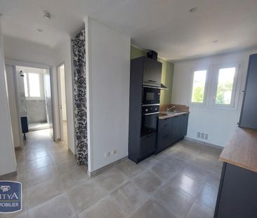 Location Appartement 3 pièces 55m² CLERMONT L HERAULT 34800 - Photo 1