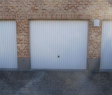 Gelijkvloers appartement met twee slaapkamers, terras en garage - Photo 1