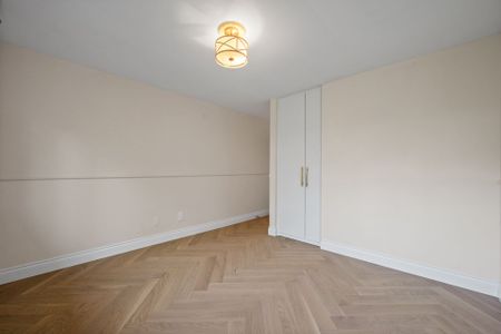 For Lease - 172 Humbercrest Boulevard, Toronto, Ontario - Photo 5