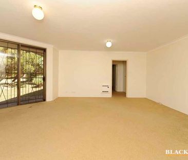 Charming Ground Floor One-Bedroom Apartment for Rent! - Photo 5