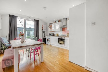 2 bedroom flat to rent - Photo 5