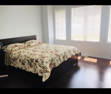 For Lease - 5 Exhibition Crescent, Brampton, Ontario - Photo 4