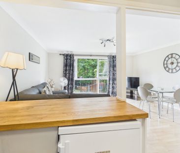 Osborne Road, Windsor, Berkshire,SL4 - Photo 3