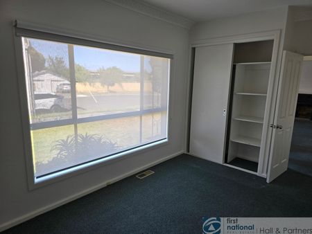 1 / 15 Janice Grove, Dandenong - Photo 2