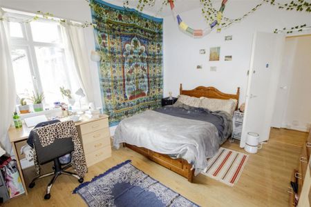 6 bedroom house to rent - Photo 4