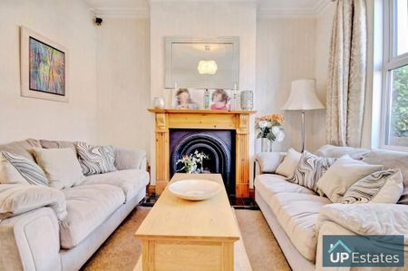 3 bedroom terraced house to rent - Photo 2