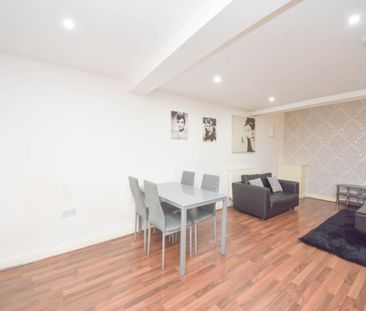 2 bed House - Mews for Rent - Photo 4
