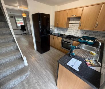 2 bedroom terraced house to rent - Photo 4