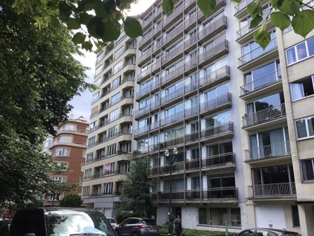 Prachtig appartement 2de verdiep met een uniek zicht op Sq Marie Louise - Foto 5