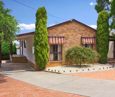 Two Bedroom House - West Tamworth - Photo 2