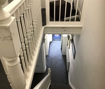 6 bedroom terraced house to rent - Photo 2