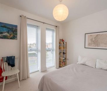 2 bedroom flat to rent - Photo 5