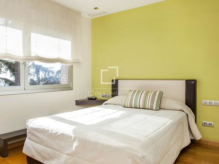 Excellent 6 Bedroom house / villa with 346m² garden for rent in Sarrià, Barcelona - Foto 5